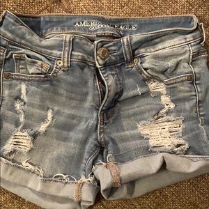 AE shorts super stretch size 4 distressed